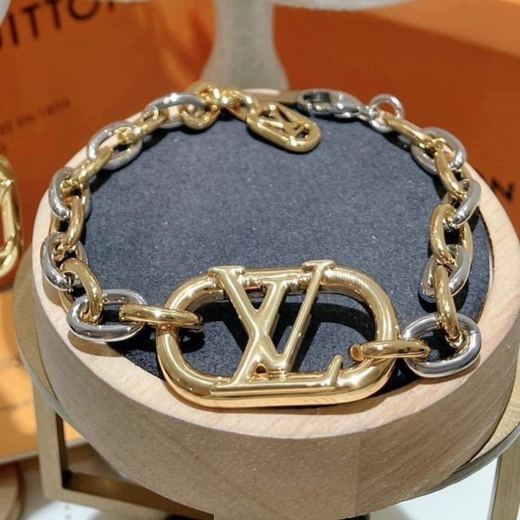 🔥FREE SHIPPING FASHION JEWELRY 🔥 - Picture 1 of 6